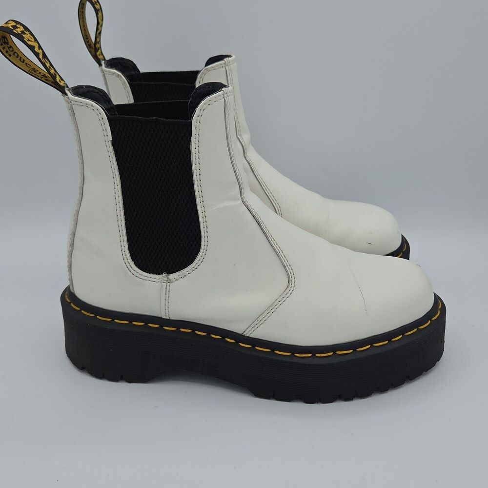 Dr. Martens Smooth White Leather Platform Chelsea Boots AirWair Women Size 8 - Picture 4 of 10